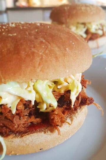 Fuldkorns burger med pulled pork
