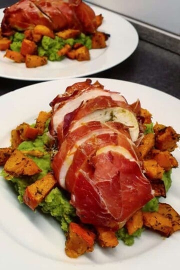 Fyldt kylling med broccolimos