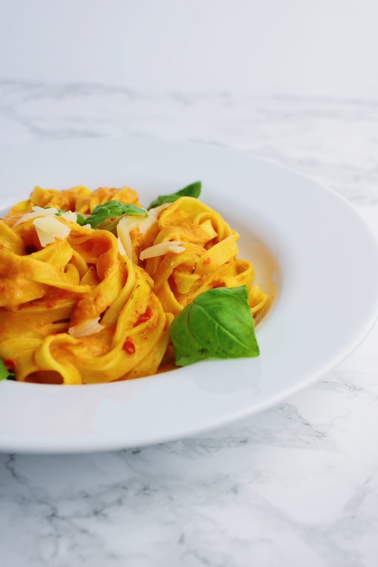 pasta med grøntsagssauce