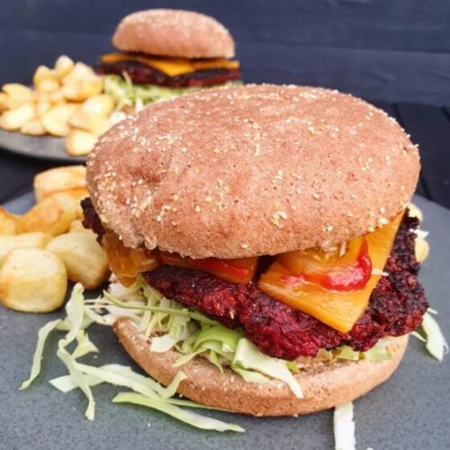 Vegetarburger med rødbedebøffer